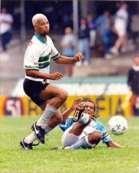 MAL NO PARANAENSE, BEM NO BRASILEIRO
